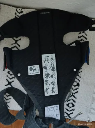 Mochila Portabebés BabyBjörn Negra