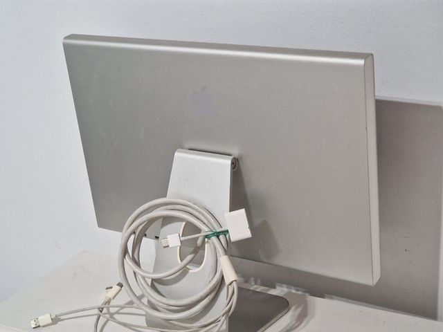 MONITOR DE PANTALLA DE CINE APPLE MAC A1081 20"