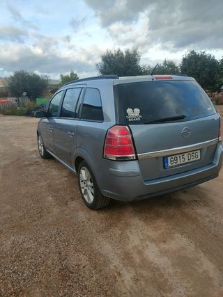 Opel Zafira 2005