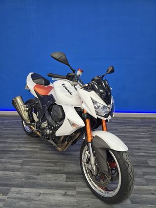 Kawasaki Z1000 Blanca