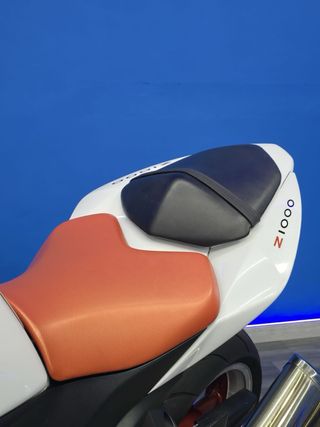 Kawasaki Z1000 Blanca