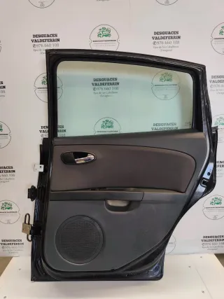 Puerta Trasera Derecha Seat León II