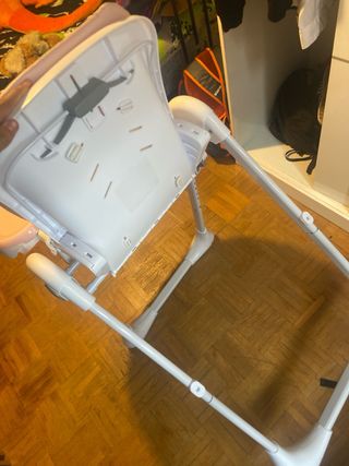 Trona bebé buen estado