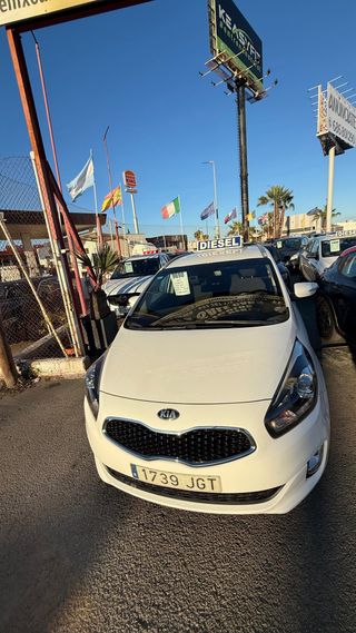 KIA Carens 2015