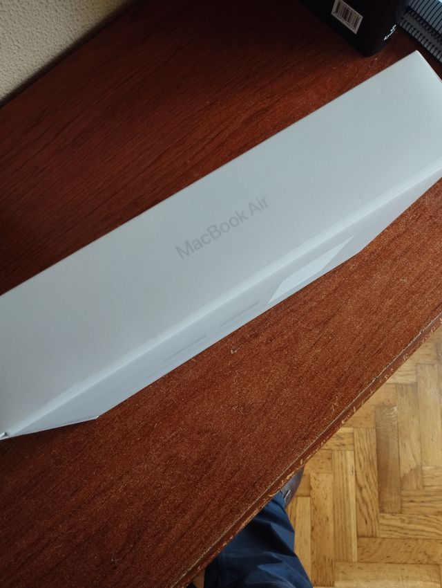 Caja MacBook Air