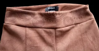 Pantalones Desigual Marrones con Estribo