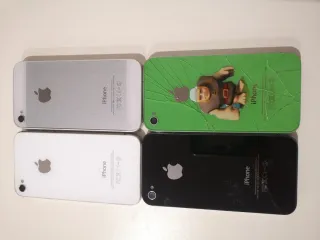 Confezione da quattro iPhone 4/4S e pezzi di ricambio