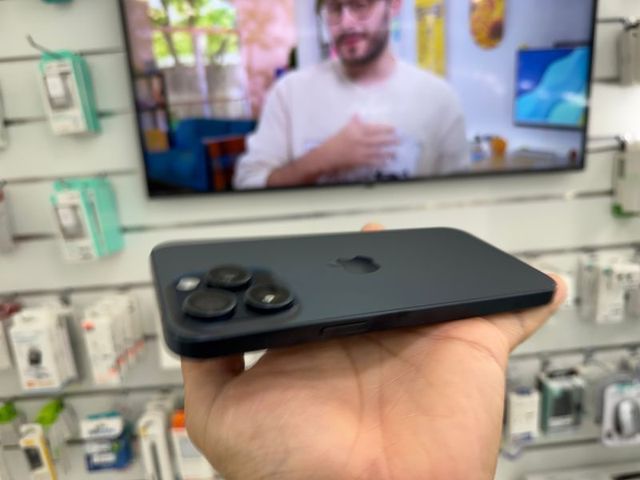 Apple iphone 15 pro max 256GB % Semi nuevo