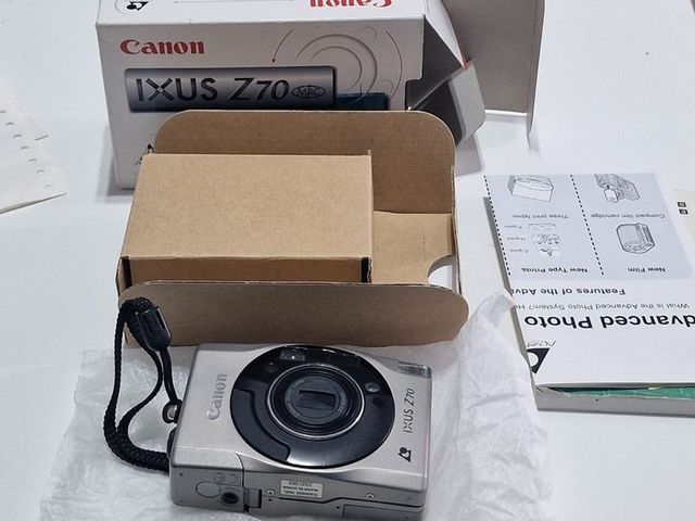 Camara Canon IXUS Z70C
