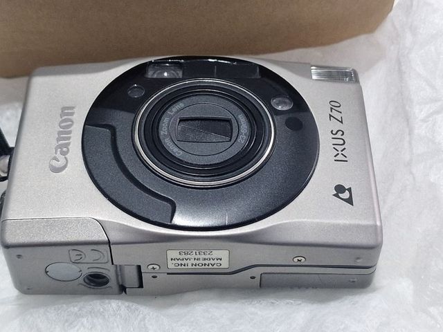 Camara Canon IXUS Z70C