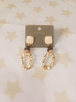 Pendientes Parfois Beige y Dorados