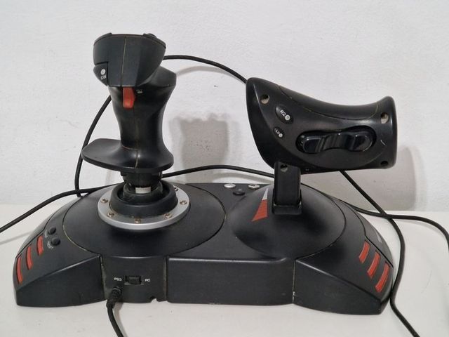 Thrustmaster T.Flight HOTAS x