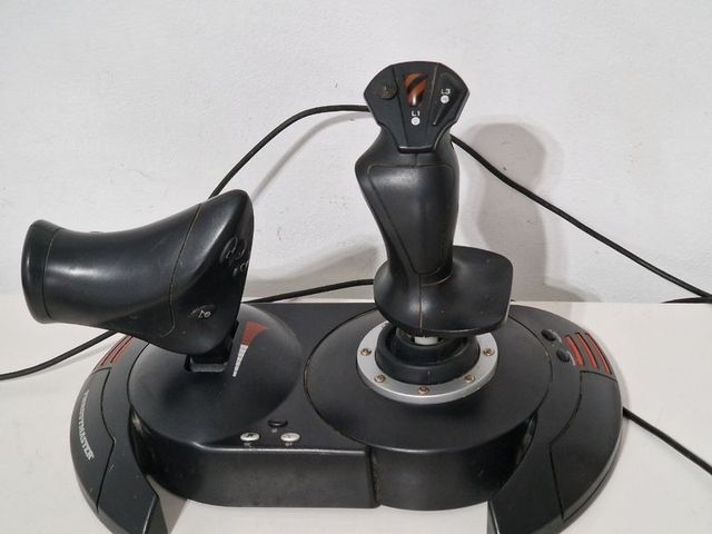 Thrustmaster T.Flight HOTAS x