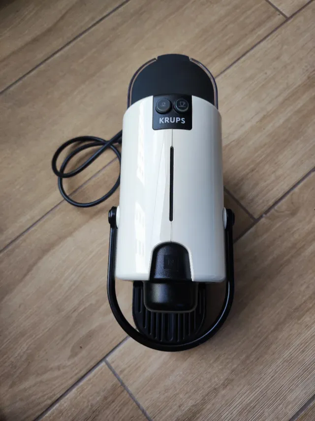 Cafetera Nespresso Krups Blanca