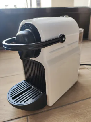 Cafetera Nespresso Krups Blanca