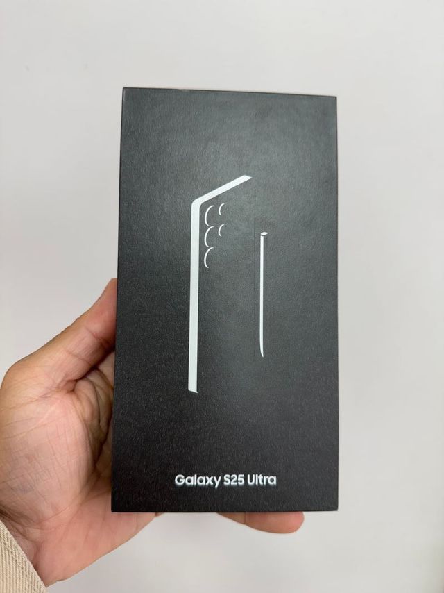 Galaxy s25 ultra 256gb NUEVO 7 ciclos de carga