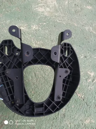 Baúl Top Clase GIVI central para moto