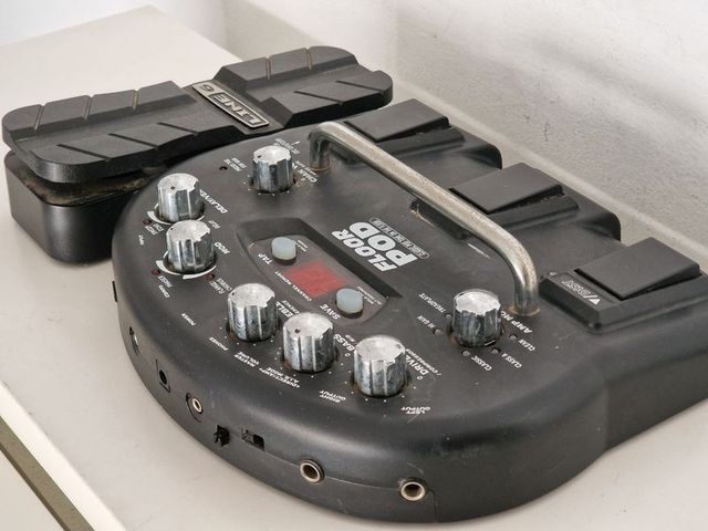 Pedal Multiefectos De Guitarra Floor Pod Line6