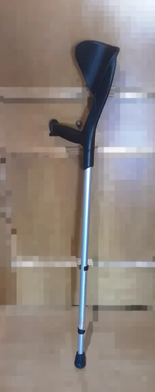 Muleta ortopédica ajustable