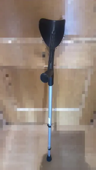 Muleta ortopédica ajustable