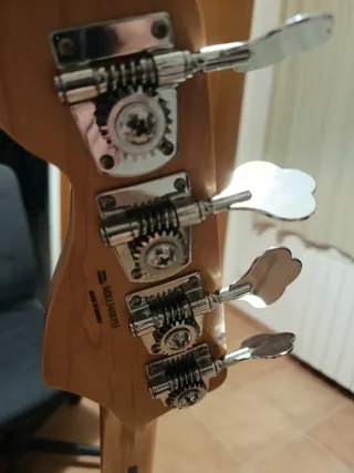 Bajo Eléctrico Fender Jazz Bass MX