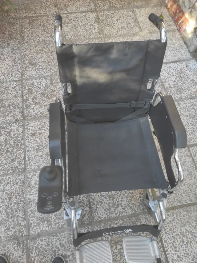 Silla de ruedas Quirumed con baterías nuevas