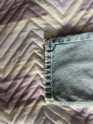 Pantalón vaquero Zara desgastado