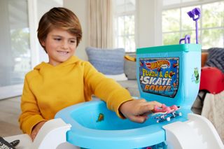 ✨ - Hot Wheels Skate Flush & Go Bowl, Set de Juego