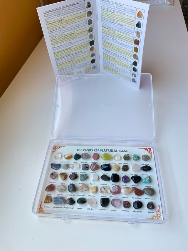 50 Gemas Naturales Colección minerales( 16x11cm)