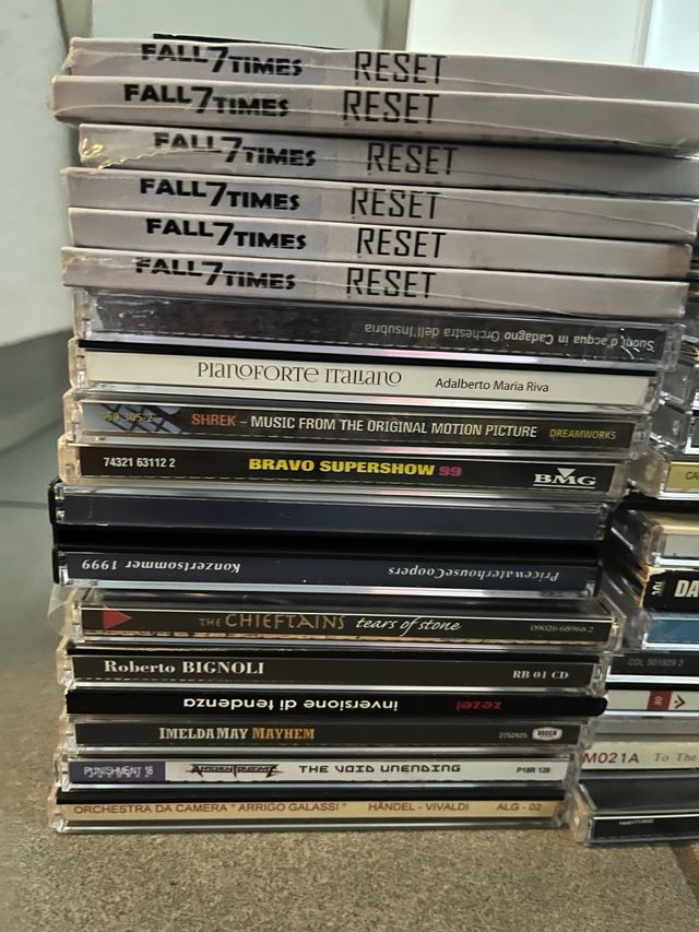 Lote de CDs de Música Variada