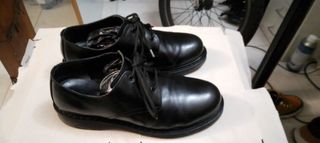 Stringate pelle nere 39