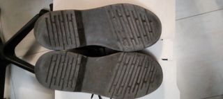 Stringate pelle nere 39