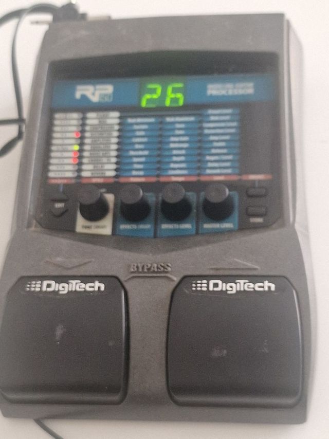 Pedal de efectos digitech rp150