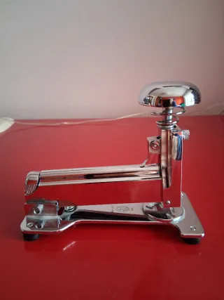 Grapadora Vintage Cromada