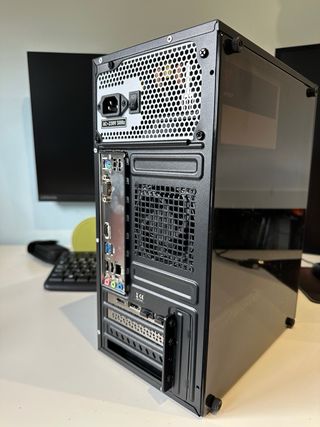 PC gaming i5 12400F RTX5060
