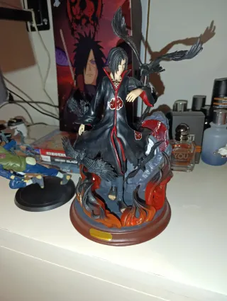 Figura Itachi Uchiha
