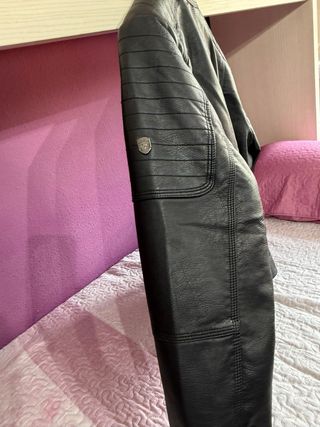 Cazadora cuero KOROSHI negra sin estrenar 