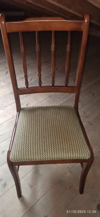 Silla de comedor de madera