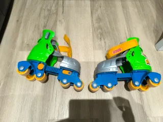 Patines Fisher-Price ajustables para niños