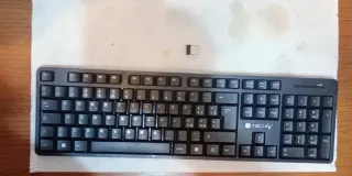 Tastiera wireless TECHLY con connettore USB