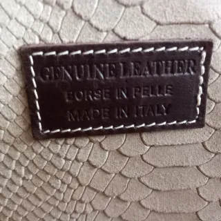 Bolso bandolera beige hecho en Italia