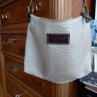 Bolso bandolera beige hecho en Italia