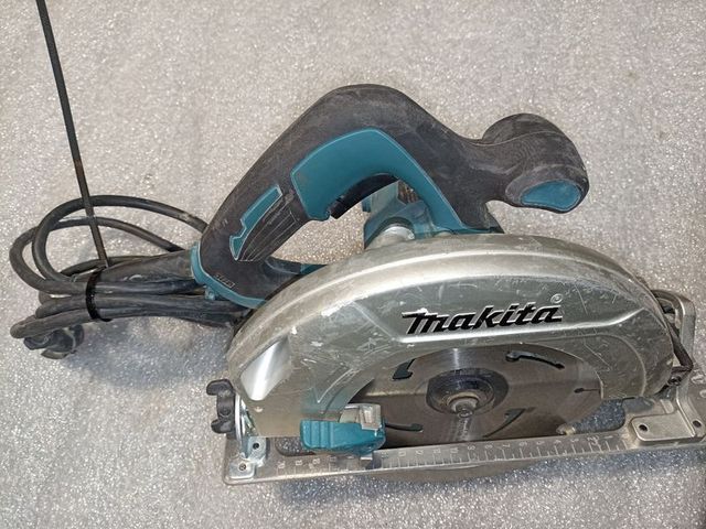 MAKITA HS7601