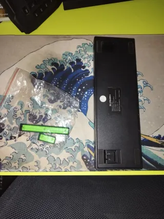 Teclado Mecánico 60% Negro y Verde