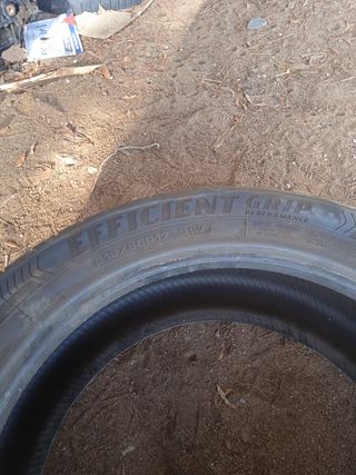 Neumático 215/50R17 91W