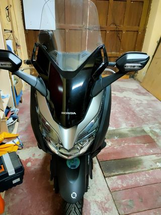 Honda Forza 300 Impecable