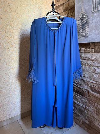 Vestido azul marino de la colección “FIESTA” 2024