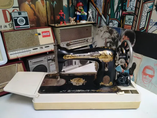 Preciosa Máquina de coser Singer