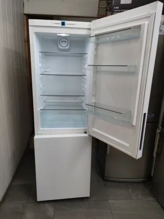 Nevera Miele A+++ 186x60cm no Frost con Garantia