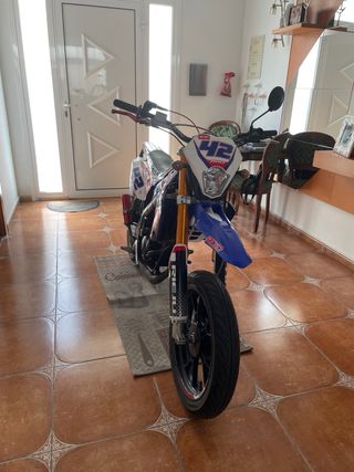 Rieju MRT Pro 50cc - Todo de serie